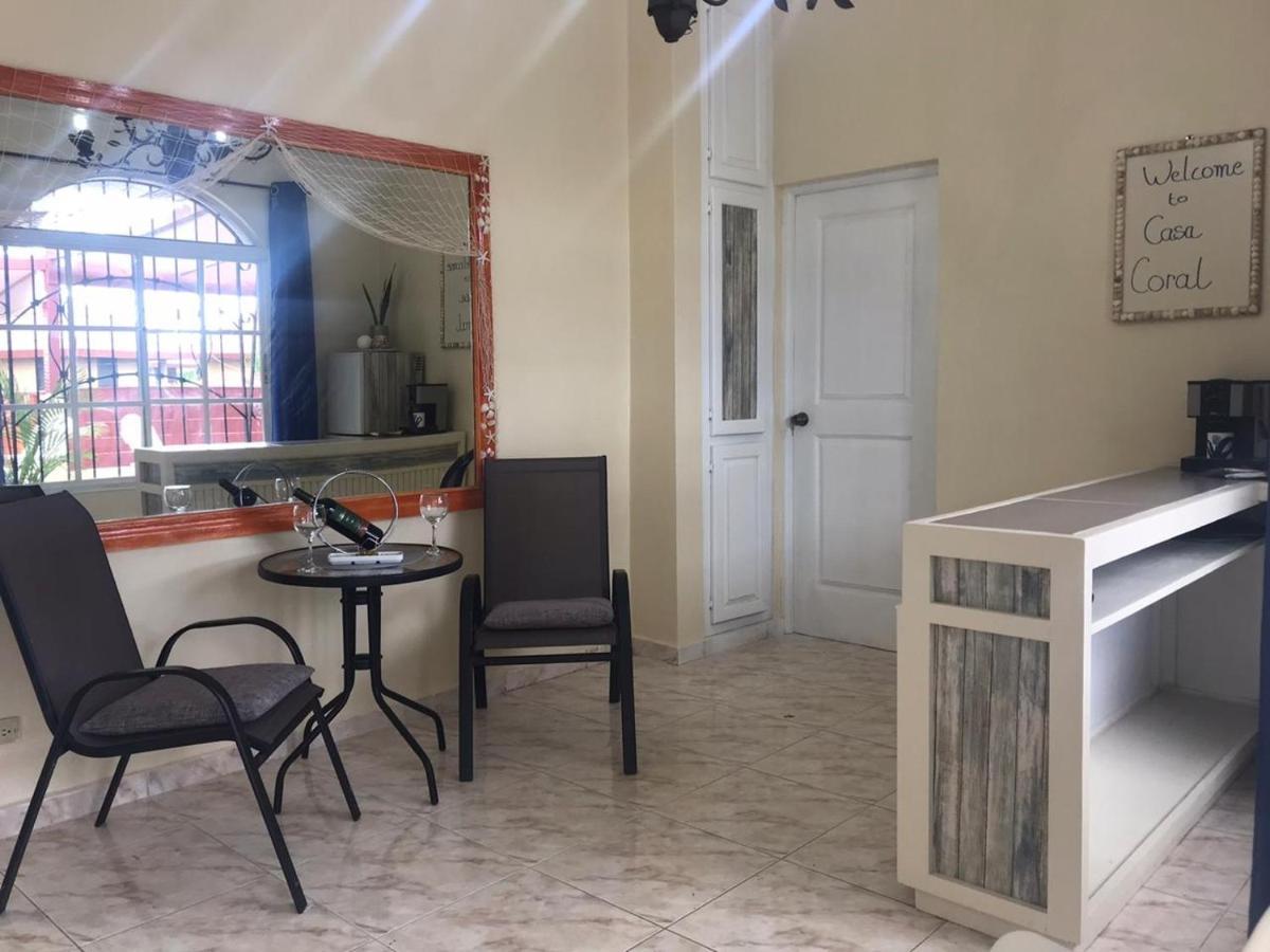 Casa Coral B&B ลาโรมานา ภายนอก รูปภาพ